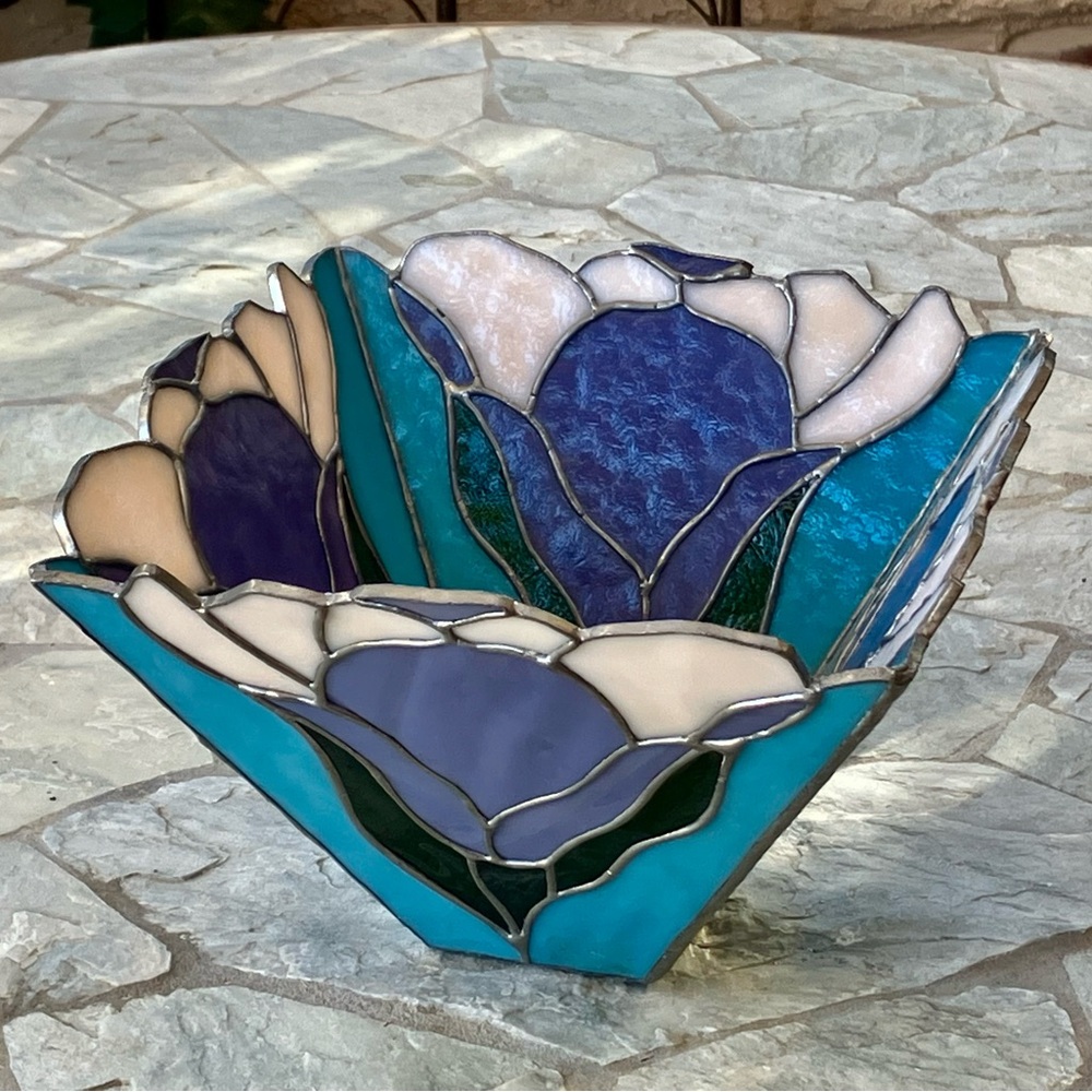 VTG Tiffany Style Stained Glass Flower Candleholder Vase 8”X6”